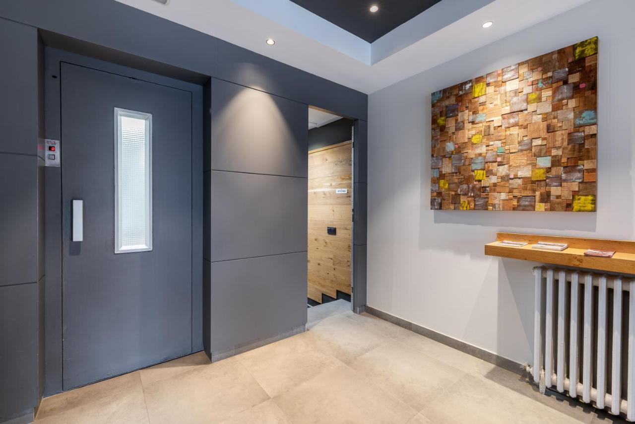Apartamentos Astoria タラゴナ エクステリア 写真