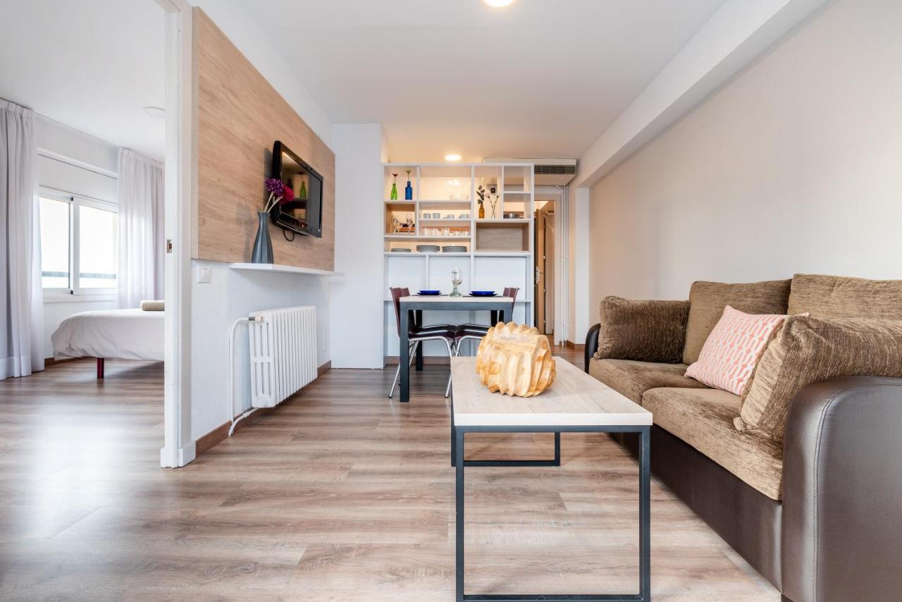 Apartamentos Astoria タラゴナ エクステリア 写真